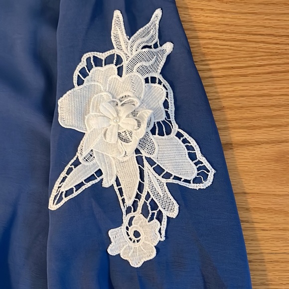 Emily John blue with floral embroidered sleeves brand new never worn - Picture 2 of 5
